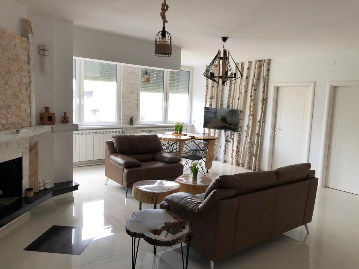 Artistic Luxury Apartment Skopje Bagian luar foto